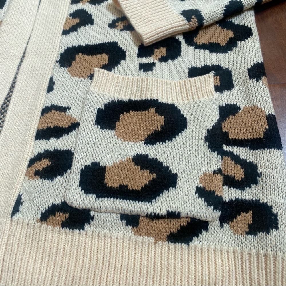 Women’s Leopard Print Winter Fall Cardigan - Picture 2 of 6